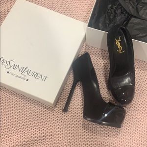 Like new YSL heels
